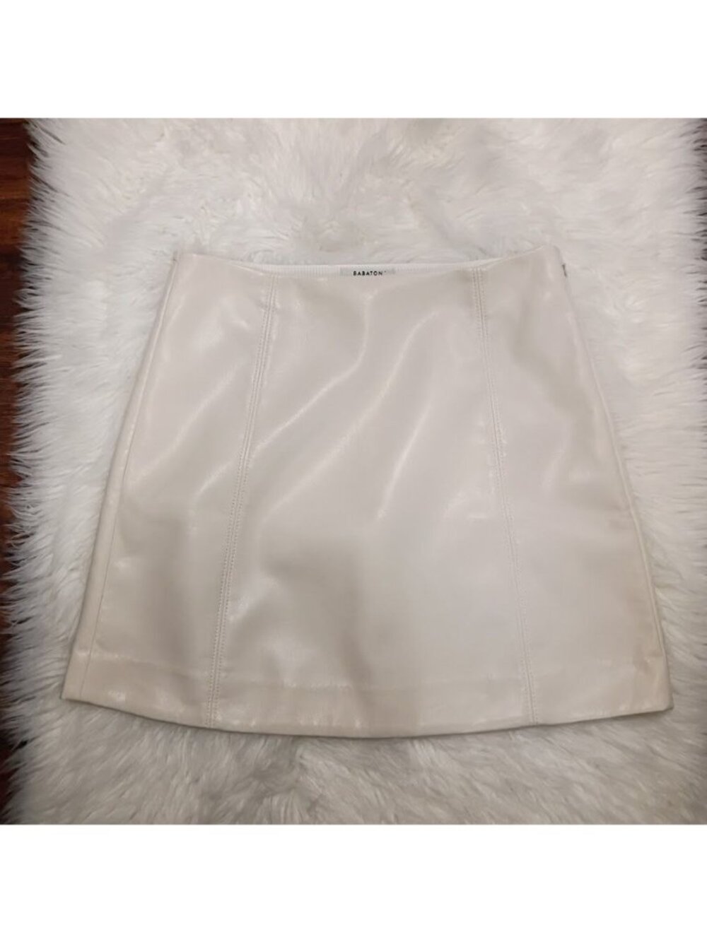 Babaton Cream Faux Leather Size 6 High-Waisted Mini Skirt - Picture 7 of 11